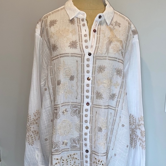 Johnny Was Tops - Women's Johnny Was Alberte Oversized Shirt, Size L